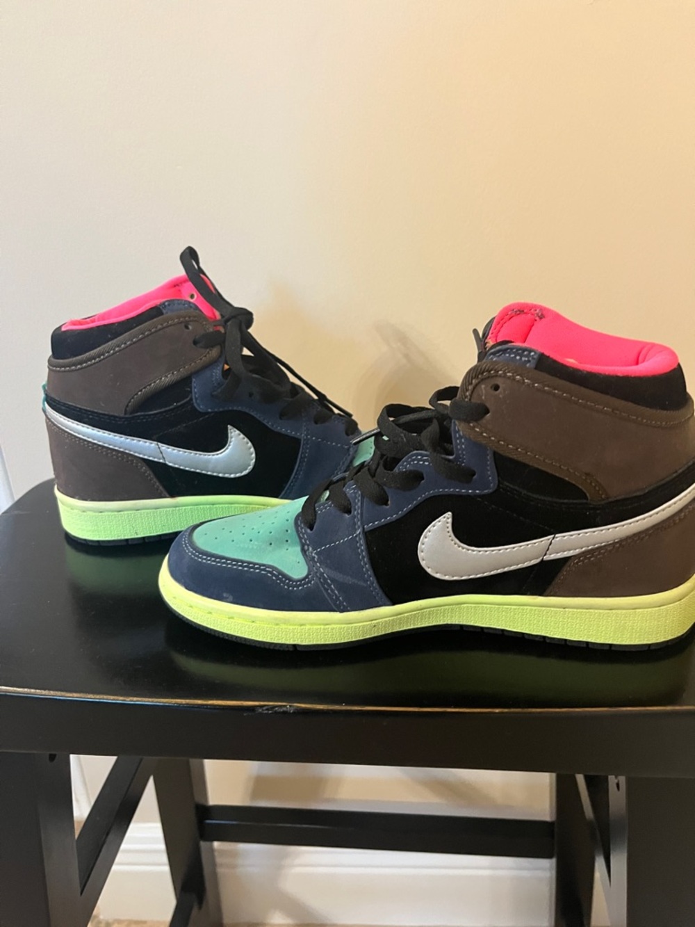 Multicolor Retro High OG with Teal, Navy & Neon Accents - Picture 7 of 8
